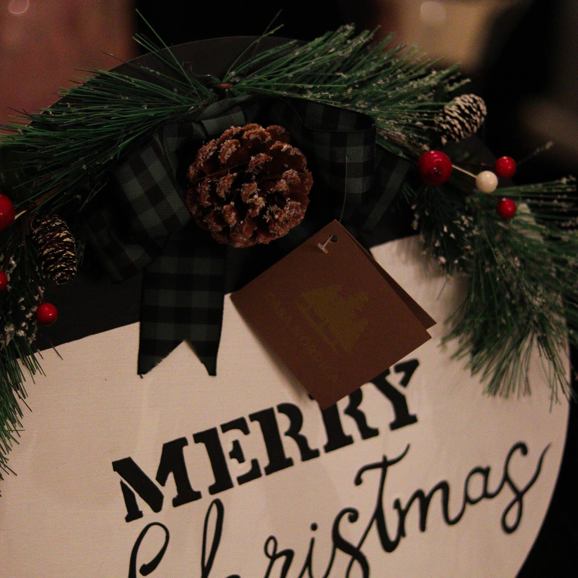 Colgante Pino de Madera con Listón, Piña y Follaje Decorativo - Image 3