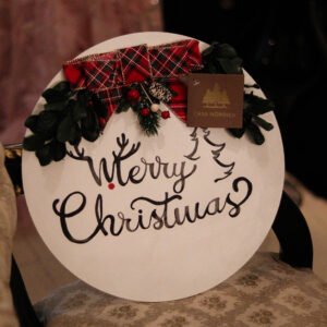 Colgante Reno de Madera con Listón y Follaje Decorativo