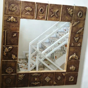 Espejo Cacao de Madera con Marquetería y Fondo con Relieve