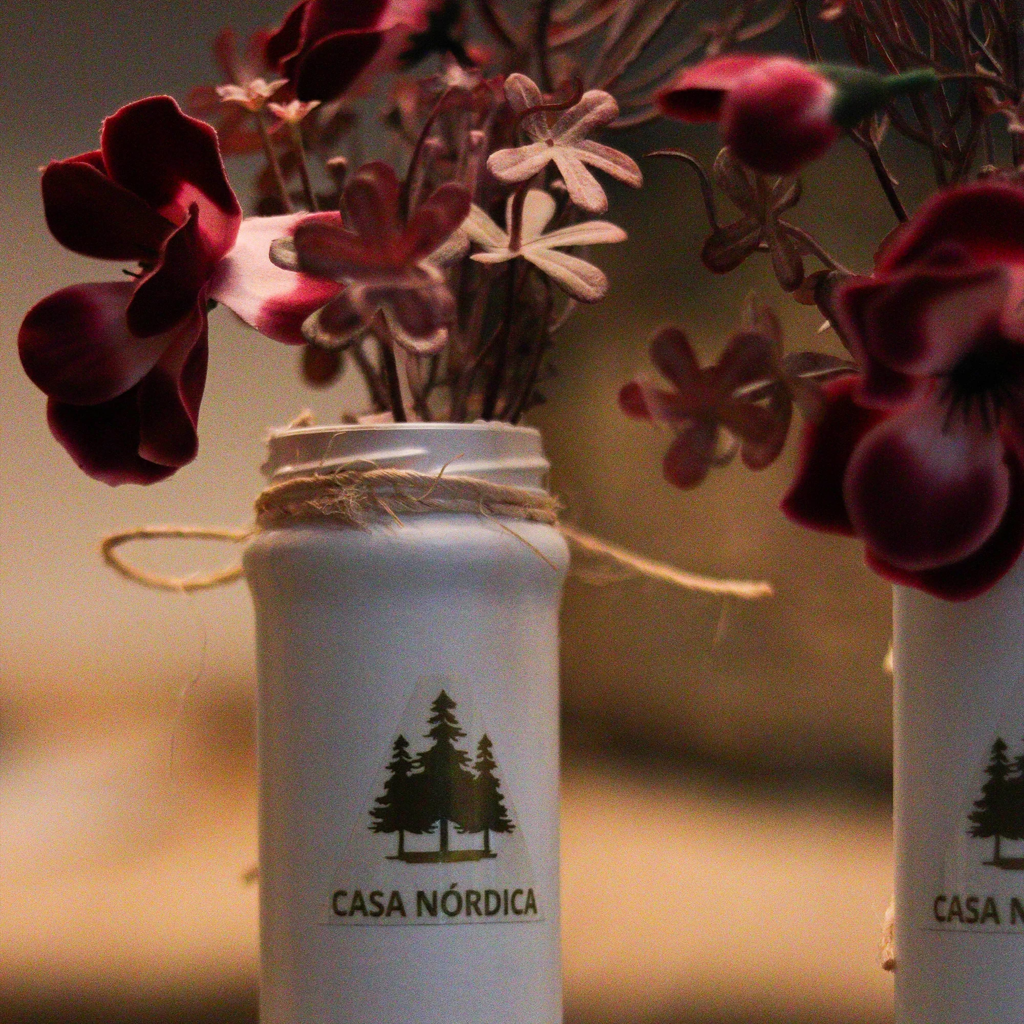 Florero Mini Granate de Cristal con Flores Decorativas - Image 3