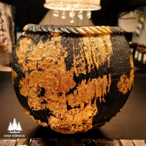 Jarrón OBSIDIANA con molduras y marquetería