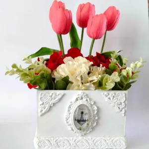 Base de Madera con marquetería, Follaje y Tulipanes