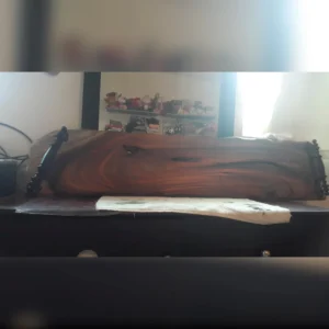 Tabla Obelisco Decorativa de Diseño Escultural