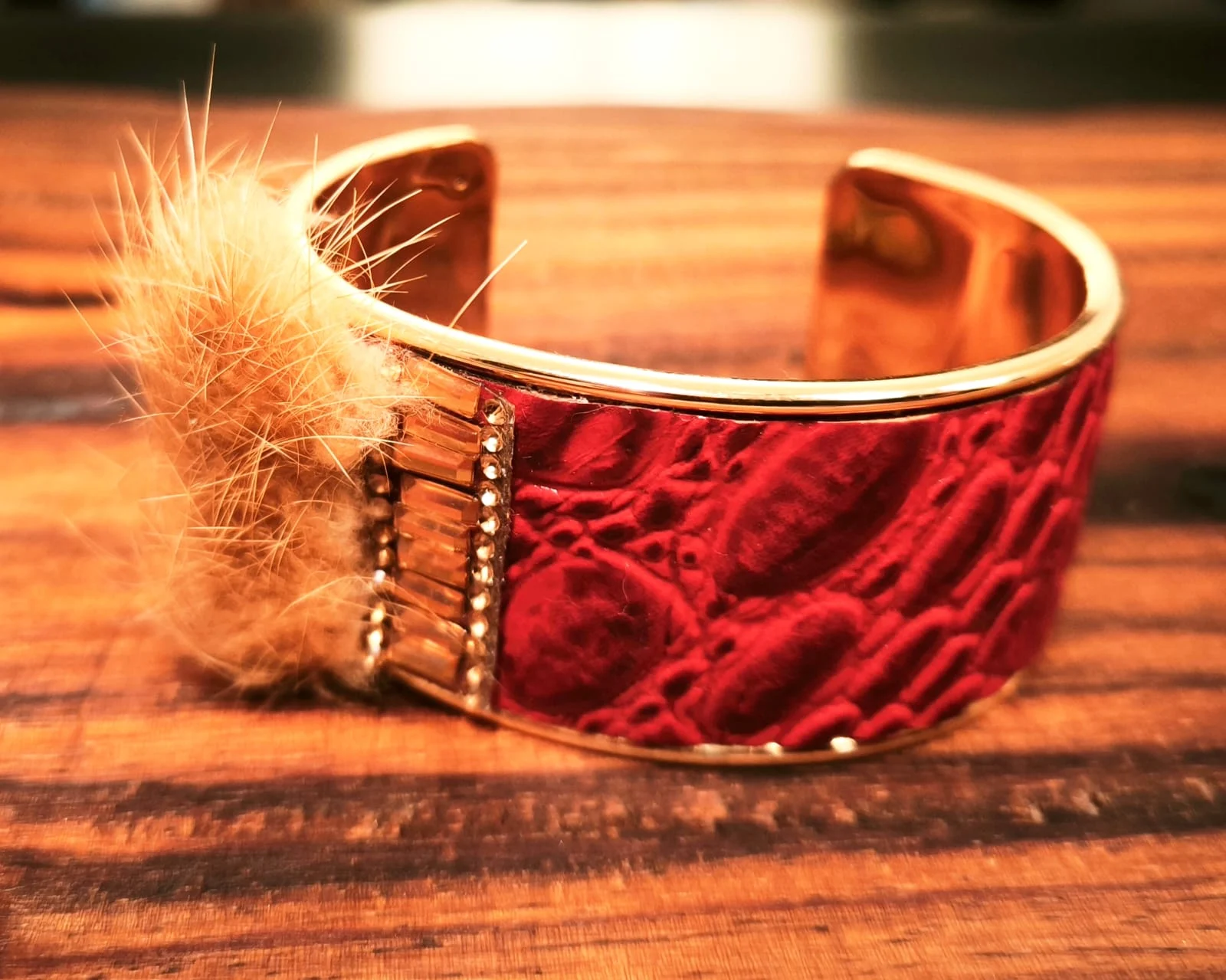 Brazalete RUBÍ en metal dorado - Image 5